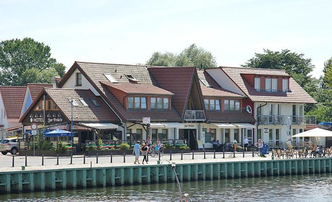 Hotel Zur Bruecke Greifswald Exterior photo