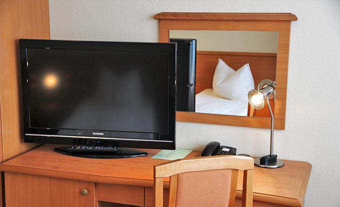 Hotel Zur Bruecke Greifswald Room photo